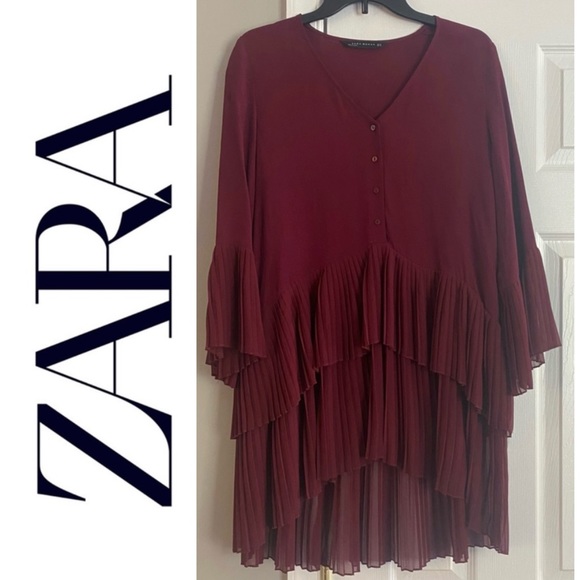 Zara Tops - ZARA•Tiered Ruffle Burgundy Maroon Flowy Blouse•Sz Medium‎